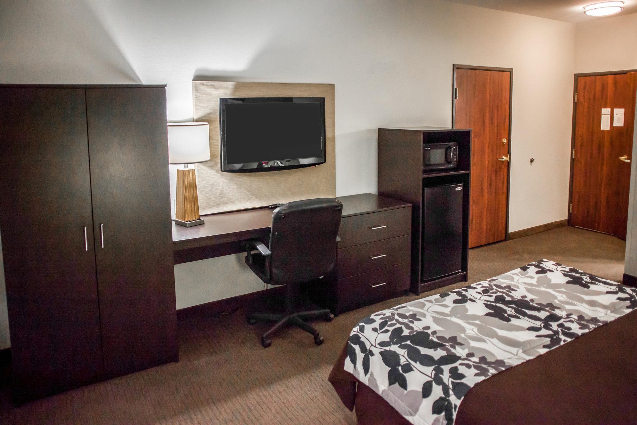 Garner West By Ihg Hotel