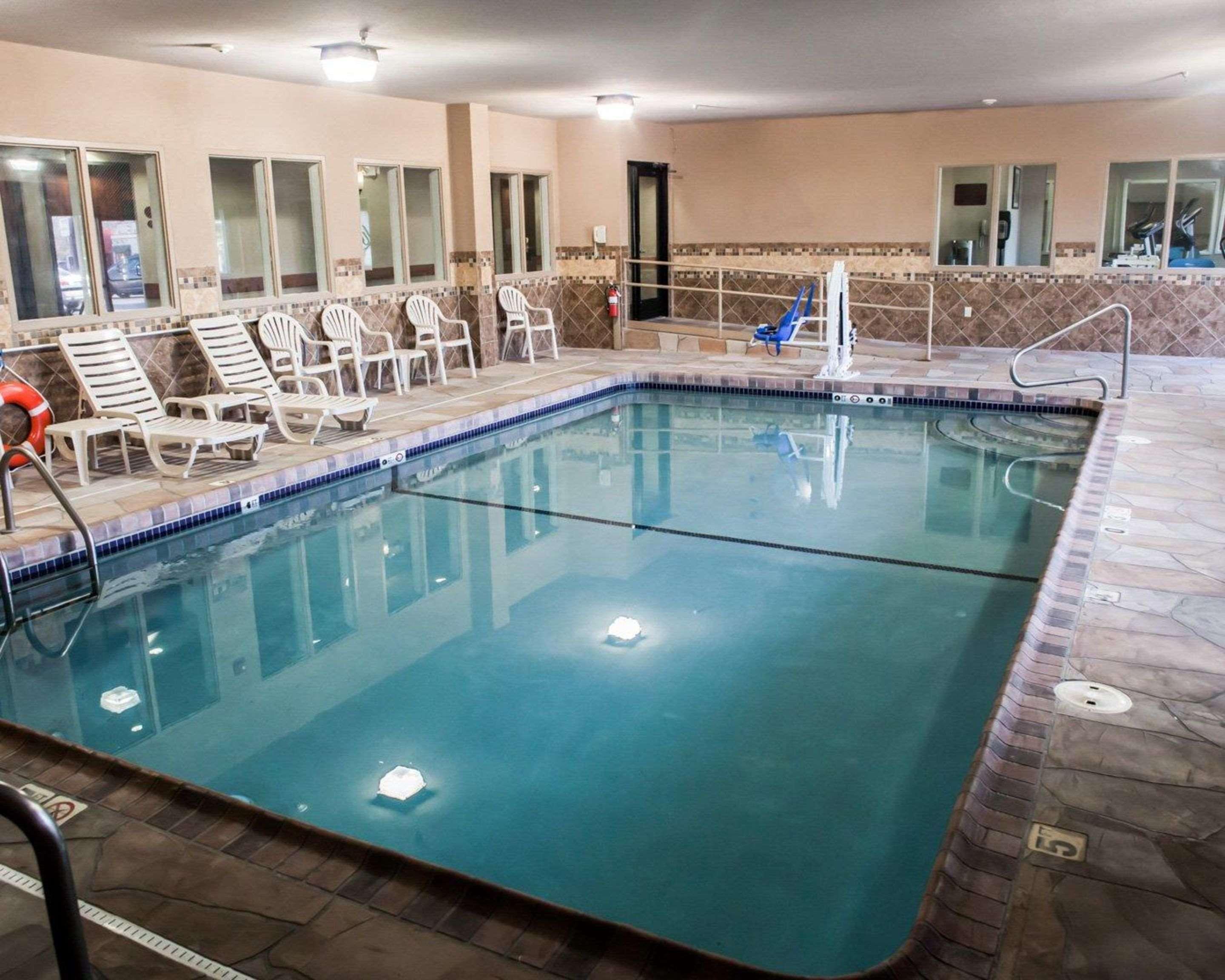 Garner West By Ihg Hotel 2*