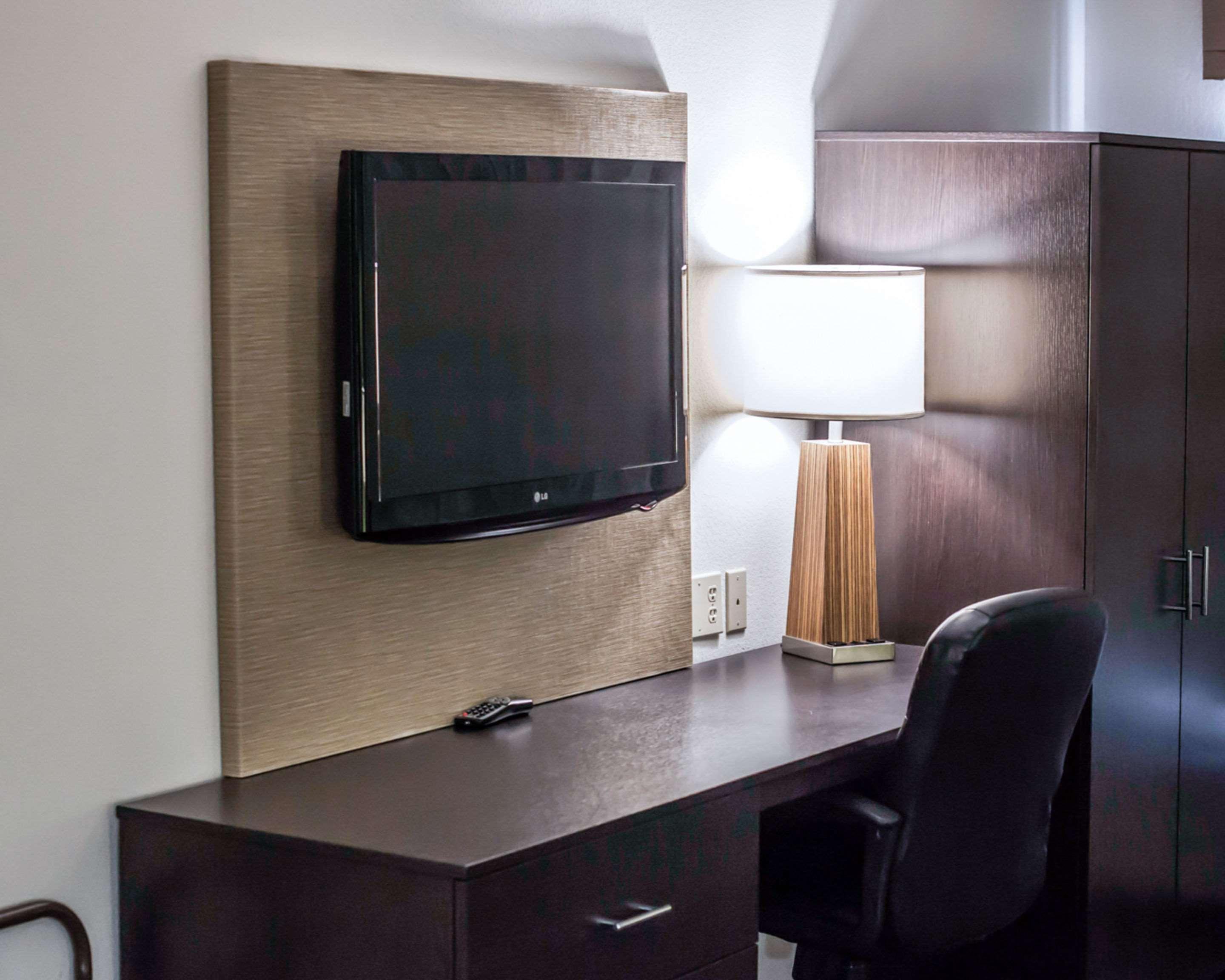 Garner West By Ihg 2* Topeka