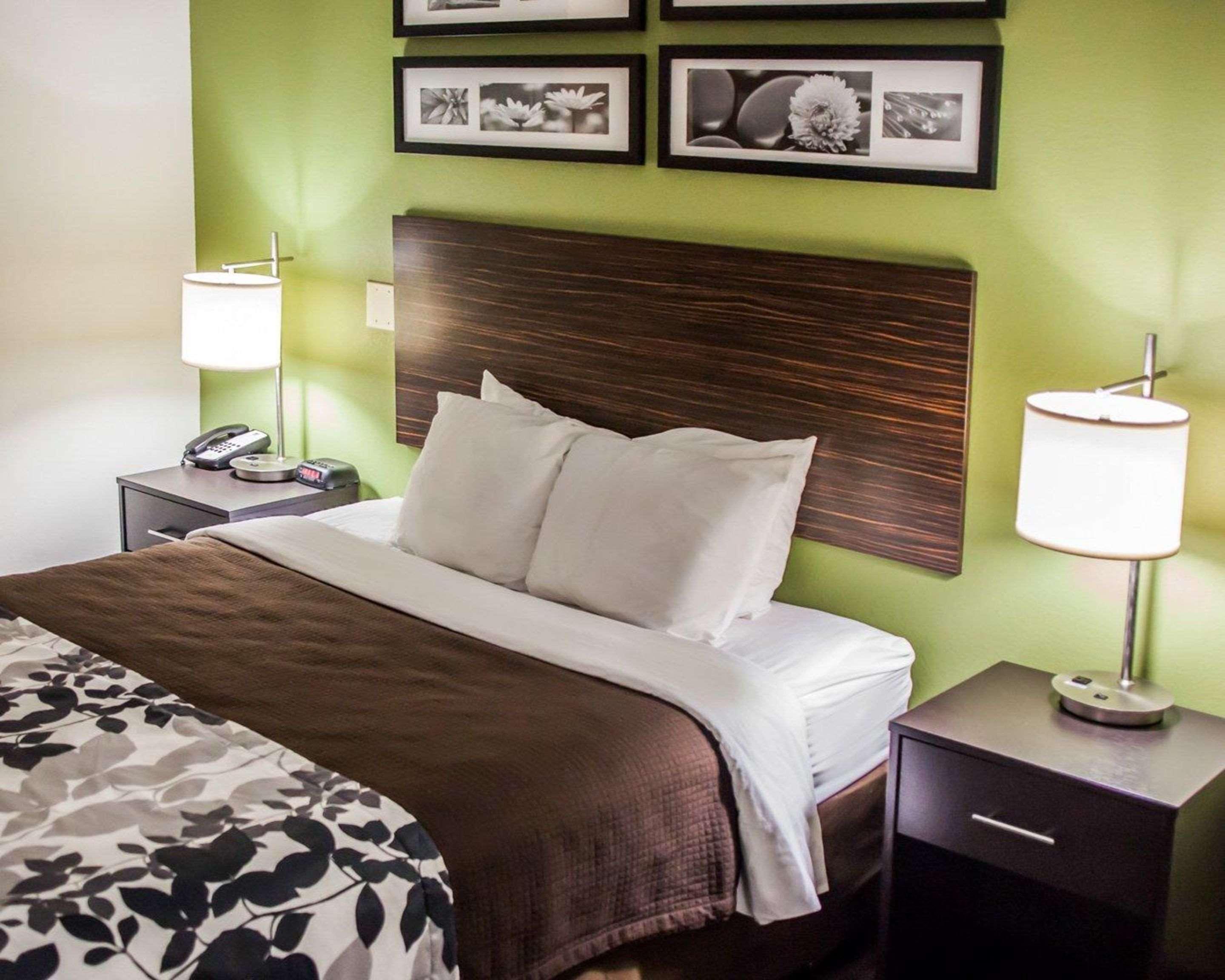 Garner West By Ihg Hotel Topeka