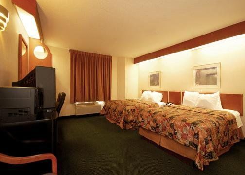Garner West By Ihg Hotel