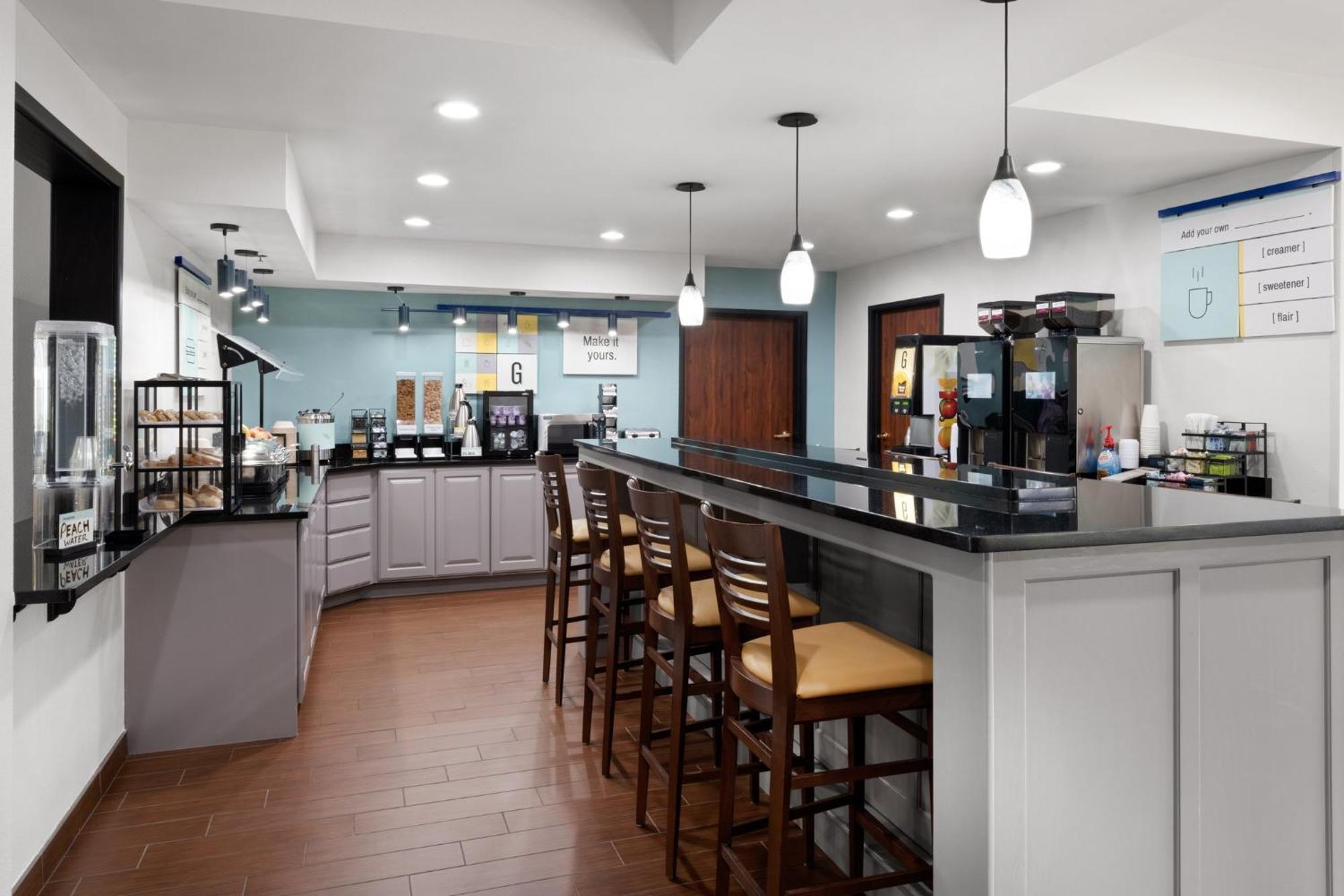 Garner West By Ihg Topeka