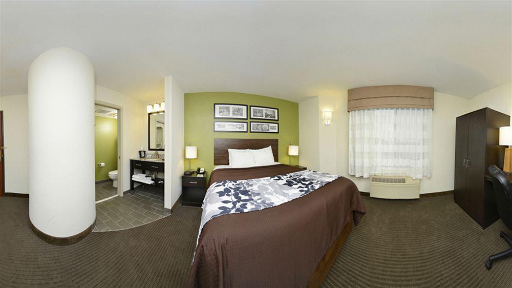Hotel Garner West By Ihg 2*