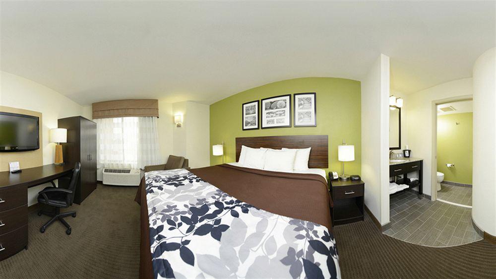 Garner West By Ihg Hotel